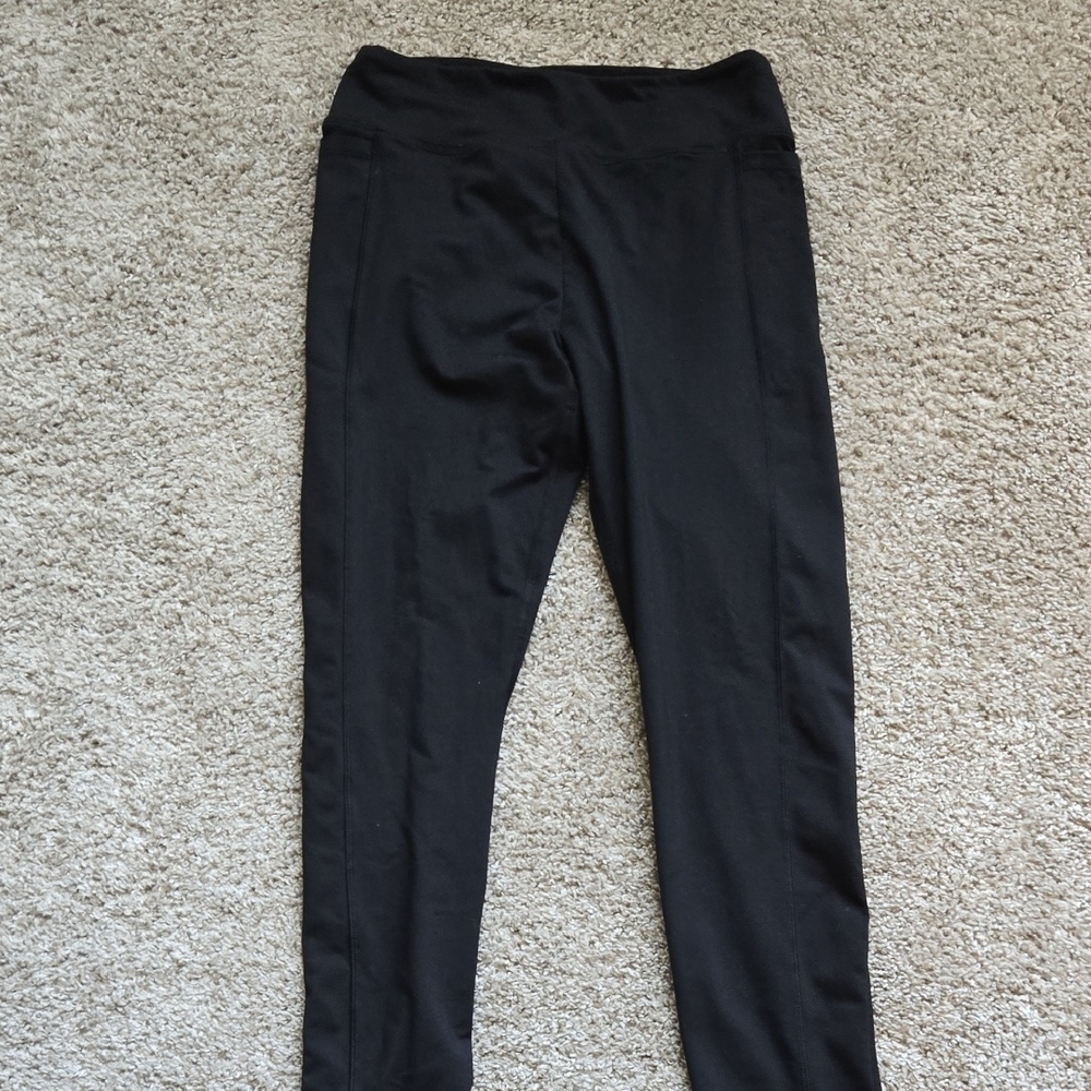 Women's Black leggings. Size large.